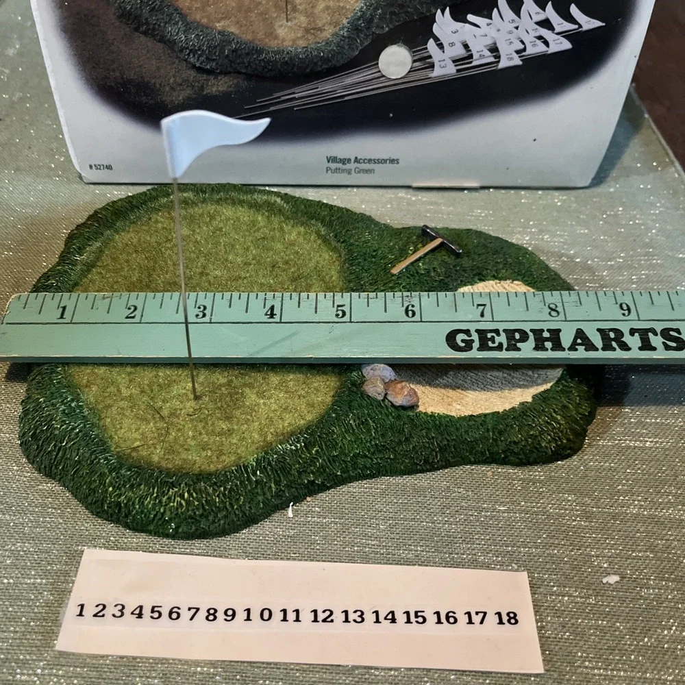 Dept 56 52740 Putting Green Village Accessory Christmas Golf Collectable 1998